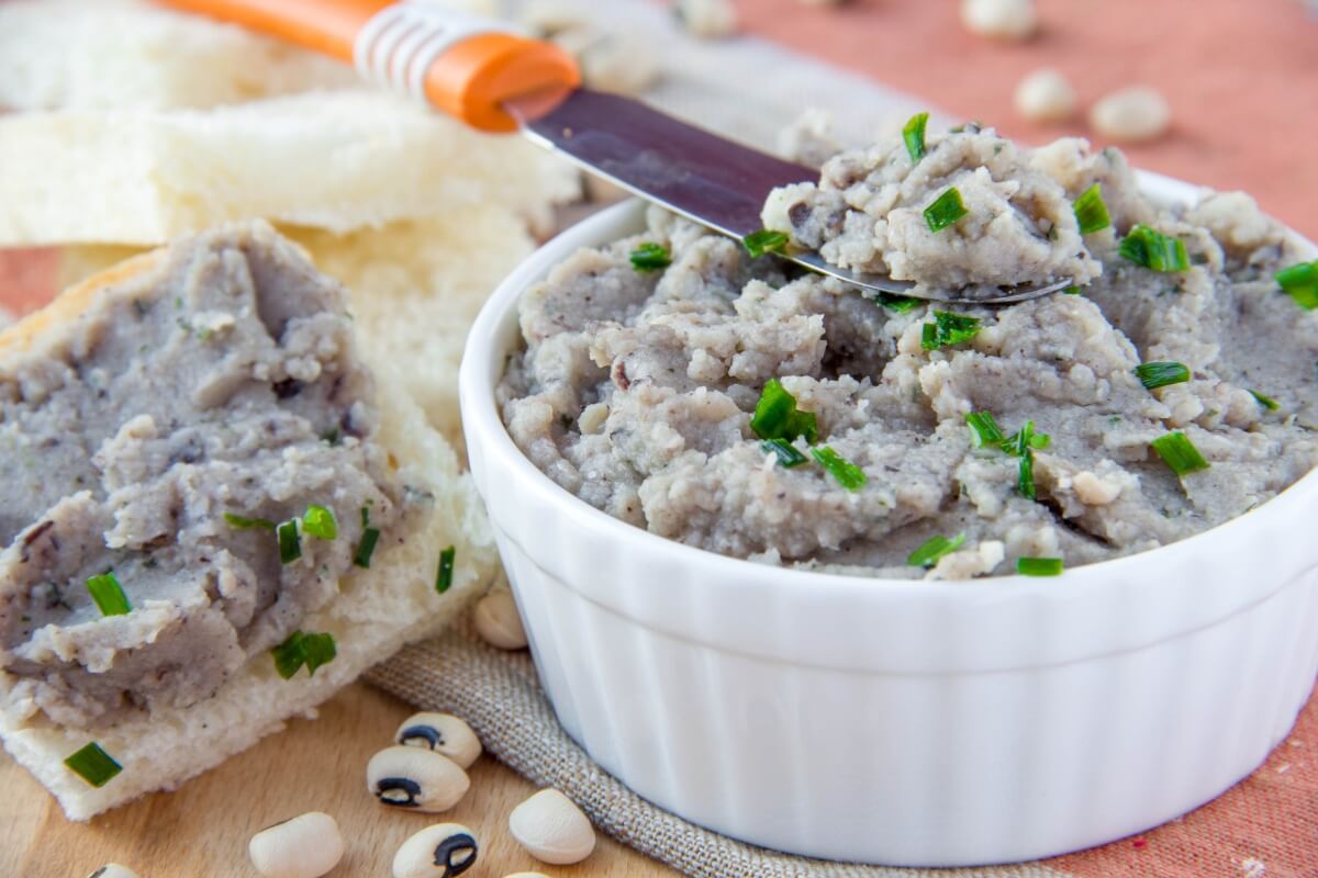 Pasta de feijão-de-corda 