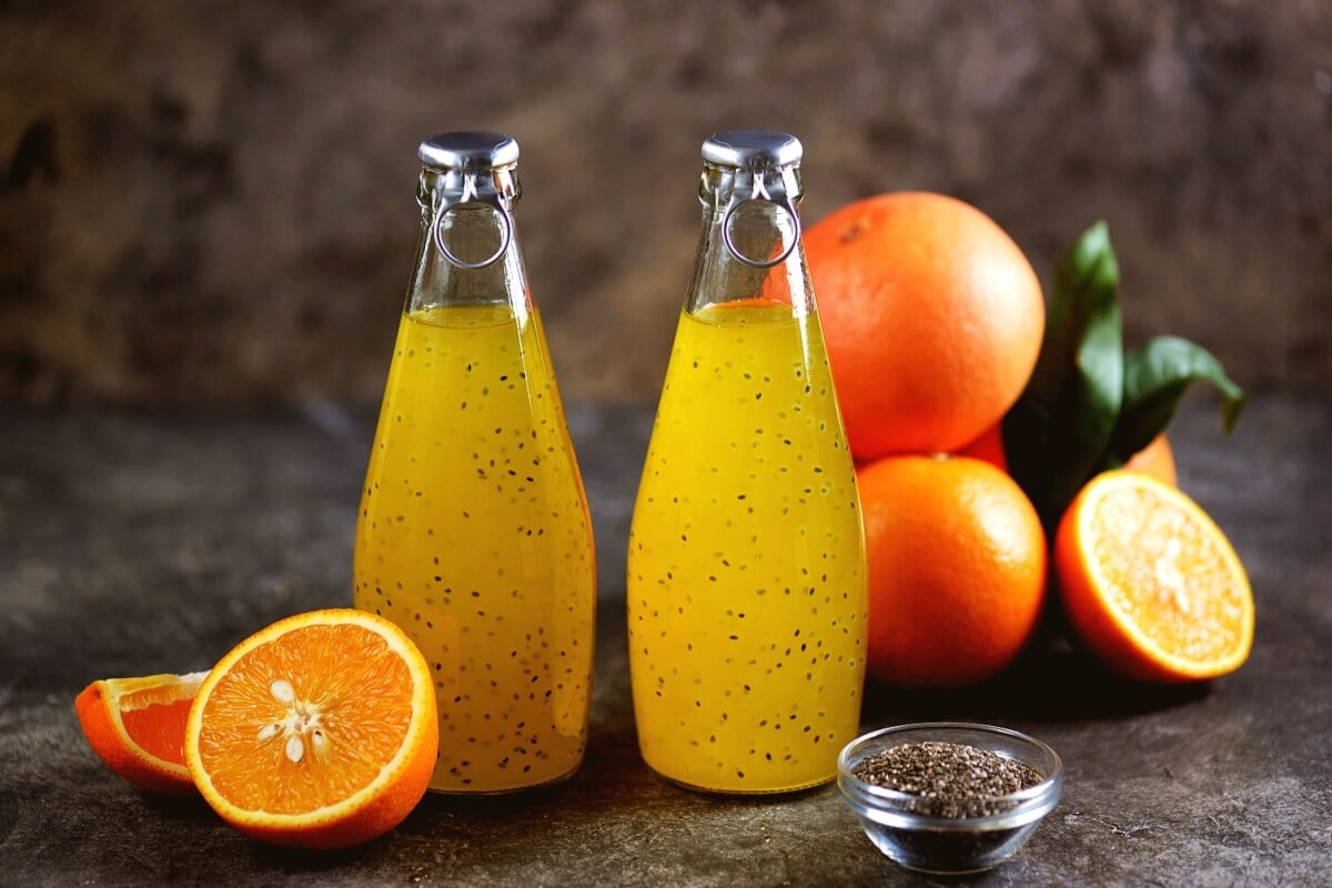 Suco de laranja com chia 