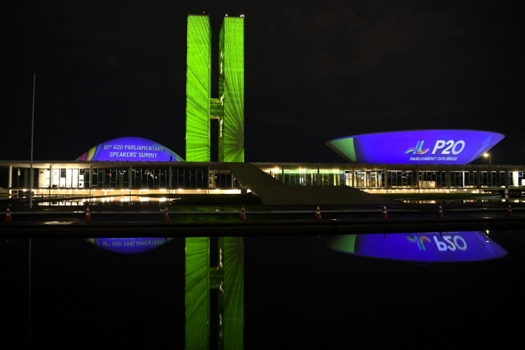 Brasília deve ter discussões sobre aborto, mercado de carbono e apostas online nesta semana