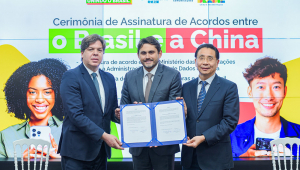 Governo brasileiro assina acordo com empresa chinesa Spacesail