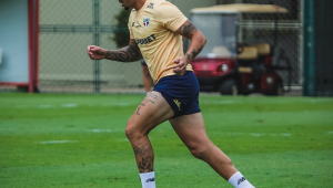 O atacante Luciano em treino do São Paulo no CT da Barra Funda