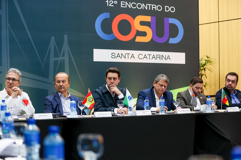 Romeu Zema, Jorginho Mello, Ratinho Júnior, Tarcísio de Freitas e Cláudio Castro em reunião do Cosud