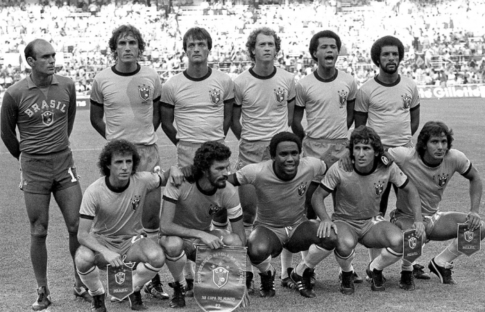 Time posado da Seleção Brasileira de Futebol antes da partida contra a Rússia, realizada no Estádio Ramón Sánchez Pizjuán, em Sevilla, válida pela Copa do Mundo de 82