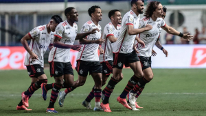 Flamengo vence o Cruzeiro e reassume a quarta colocação no Brasileiro