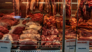 Açougues do Mercado Público de Porto Alegre (RS), realizaram promoções em alguns cortes de carne