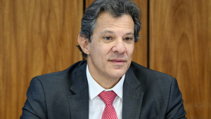 O ministro da Fazenda, Fernando Haddad, participa de reunião com as lideranças dos grupos de engajamento do G20, no Palácio do Planalto