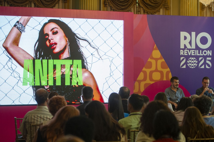 Réveillon no Rio terá palco gospel, 12 minutos de fogos e shows de Caetano Veloso, Anitta e Ivete Sangalo