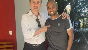 Wagner Ribeiro em foto com Lucas Moura, publicada no Instagram do empresário de jogadores