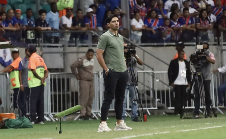 Abel Ferreira exalta triunfo do Palmeiras: ‘Foi a vitória do suor, da atitude’