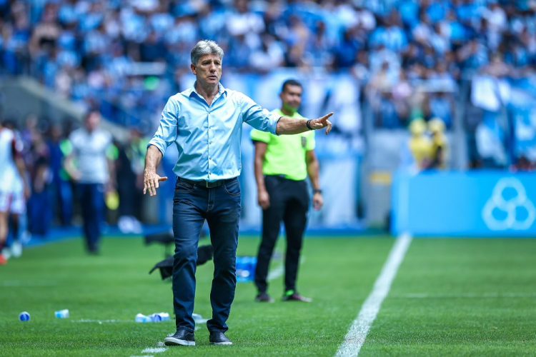 Renato Gaúcho prioriza descanso e recusa propostas do Santos e Vasco