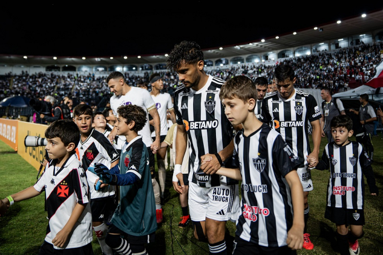 Deyverson e Scarpa refletem sobre derrota do Atlético-MG e demissão de Milito