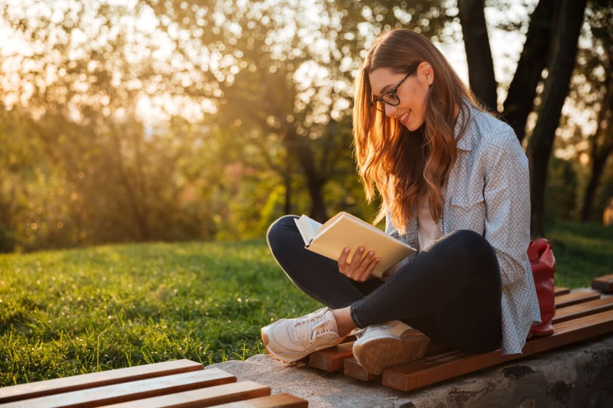 A literatura young adult é uma ótima opção para quem busca histórias emocionantes 