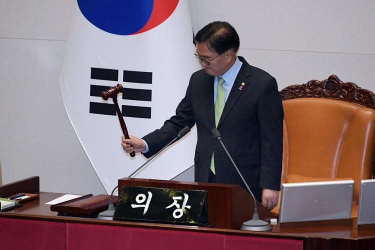 Parlamento da Coreia do Sul vota pela revogação de lei marcial