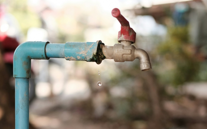 ACQUA DEL RUBINETTO-SCARSITÀ