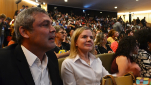 O deputado federal Lindbergh Farias (PT) e a presidente nacional do PT, deputada Gleisi Hoffmannn (PR), participam da abertura do G20 Social