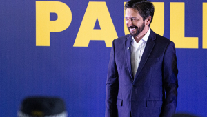 O prefeito da cidade de São Paulo, Ricardo Nunes (MDB), participa da cerimônia de entrega da Medalha Herói Paulistano, realizada na Praça das Artes, no centro da capital