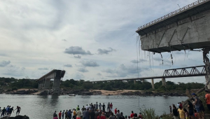 Ponte que liga os estados de Tocantins e Maranhão desaba