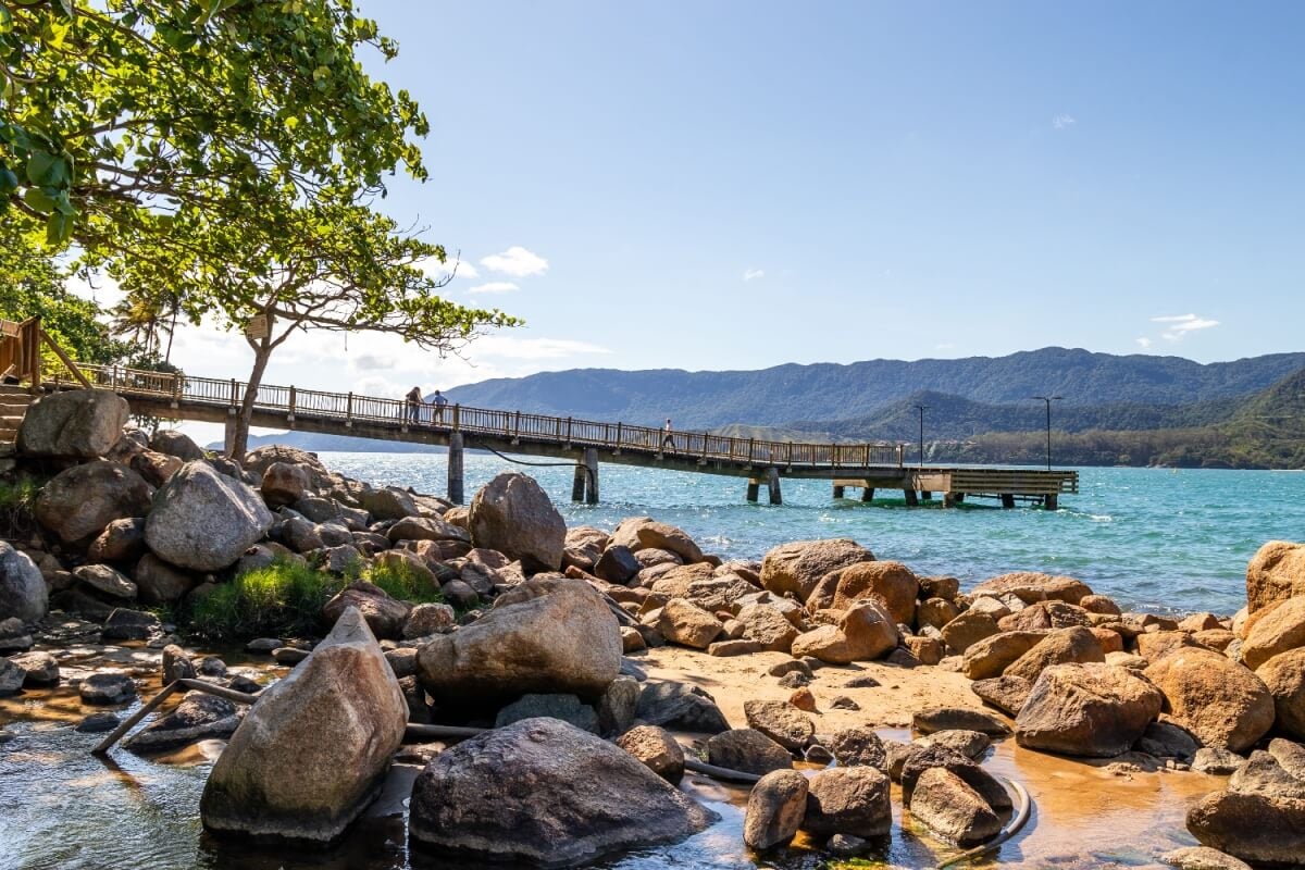 Ilhabela surpreende com suas praias paradisíacas e uma rica biodiversidade que encanta turistas 