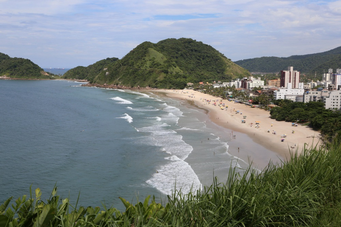 Praia do Tombo, in Guarujá