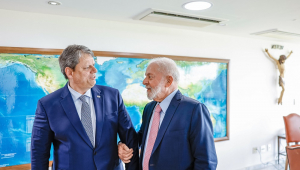 Presidente da República, Luiz Inácio da Silva, durante reunião com o Governador de São Paulo, Tarcísio de Freitas, no Palácio do Planalto