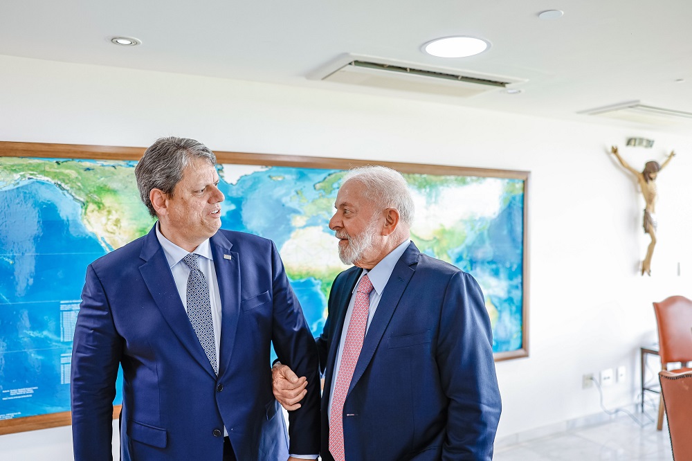 Presidente da República, Luiz Inácio da Silva, durante reunião com o Governador de São Paulo, Tarcísio de Freitas, no Palácio do Planalto