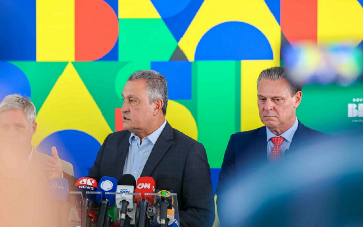 Ministros falam após reunião com presidente Lula sobre