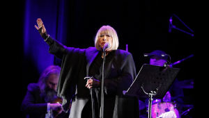 Morre a cantora e atriz Marianne Faithfull, aos 78 anos, em Londres