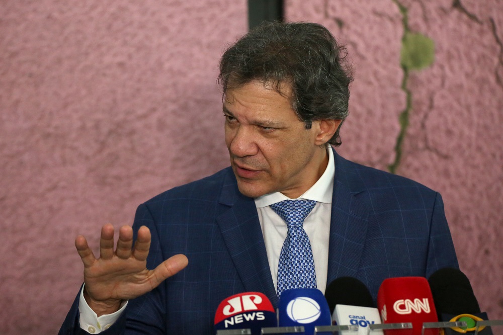 O ministro da Fazenda, Fernando Haddad, durante coletiva sobre a decisão da Receita Federal de revogar a nova fiscalização do Pix