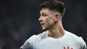 Rodrigo Garro, jogador do Corinthians, durante partida entre Corinthians x Bahia, válida pela trigésima sétima rodada do Campeonato Brasileiro