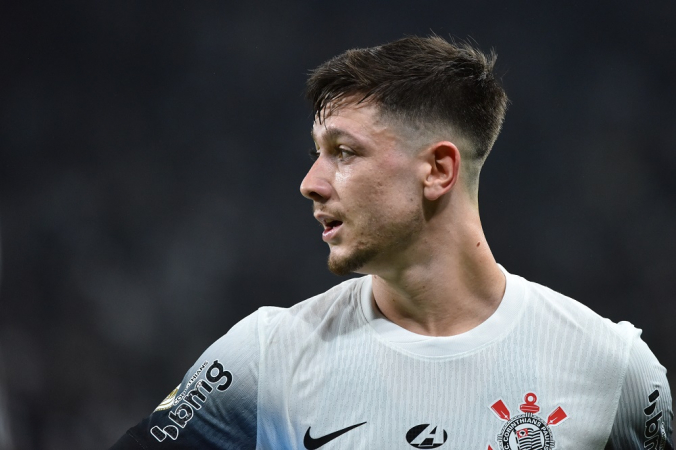 Rodrigo Garro, jogador do Corinthians, durante partida entre Corinthians x Bahia, válida pela trigésima sétima rodada do Campeonato Brasileiro