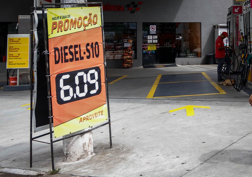 Gasolina e diesel devem ter reajustes nos preços a partir do mês de fevereiro, em razão da defasagem de preços e do reajuste do ICMS