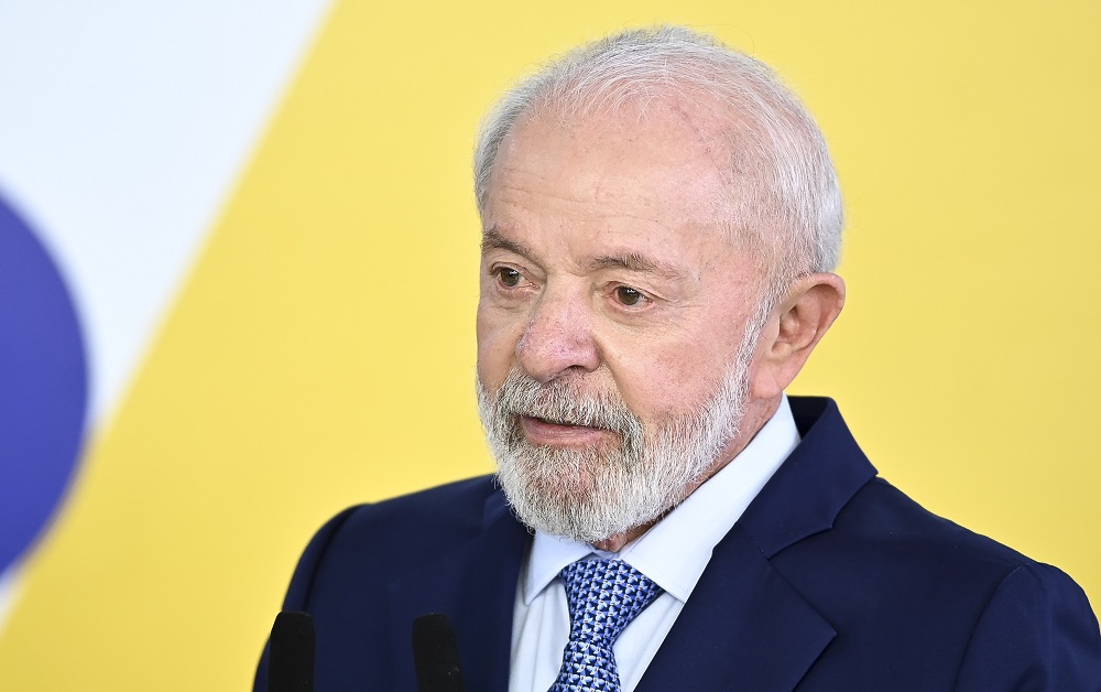 Lula se reúne com líderes do MST em meio a pressão por assentamentos