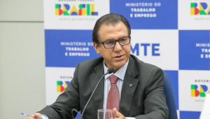 O ministro do Trabalho e Emprego, Luiz Marinho