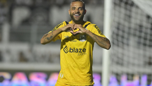 GOL DO JOGADOR GUILHERME DO SANTOS, DURANTE PARTIDA ENTRE PONTE PRETA X SANTOS, VÁLIDA PELA 2ª RODADA DO CAMPEONATO PAULISTA, REALIZADA NO ESTÁDIO MOISES LUCARELLI, EM CAMPINAS, NA NOITE DESTE DOMINGO (19).