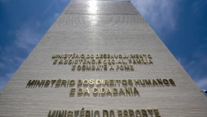 Prédio do Ministério do Desenvolvimento e assistência social, Família e Combate à Fome, Ministério dos Direitos Humanos e da Cidadania e ministério dos Esportes, na Esplanada dos MInistérios em Brasília.