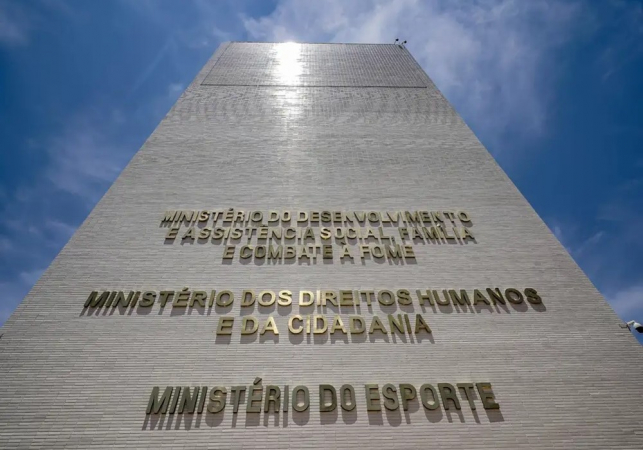 Prédio do Ministério do Desenvolvimento e assistência social, Família e Combate à Fome, Ministério dos Direitos Humanos e da Cidadania e ministério dos Esportes, na Esplanada dos MInistérios em Brasília.