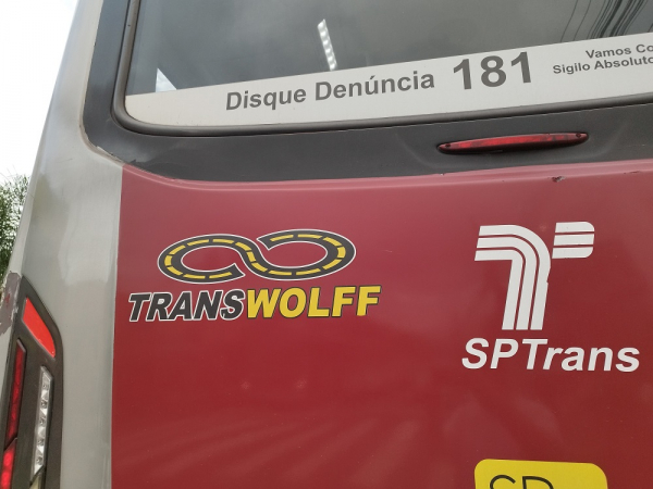 Ônibus da empresa Transwolff é visto no Terminal Guarapiranga, na zona sul de São Paulo