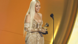 Beyonce recebe o Grammy