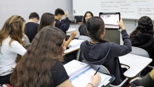 SALA DE AULA-ESCOLA-AULA