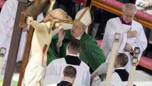 Papa Francisco celebra missa