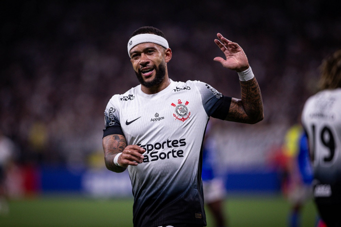 Memphis, do Corinthians, na partida de volta contra o Universidad Central, da Venezuela, pela segunda fase preliminar da Copa Libertadores