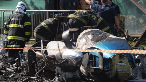 Queda de avião na zona oeste de SP deixa dois mortos e sete feridos