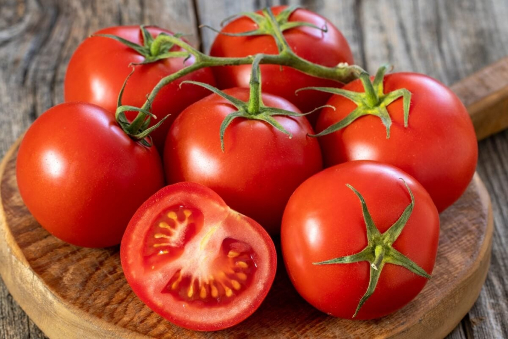 Conheça os benefícios do tomate para a saúde