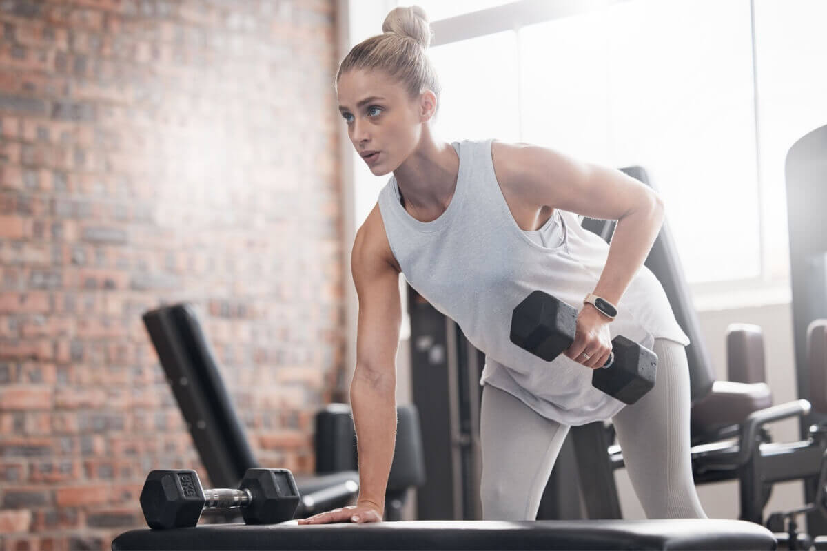 Exercícios que trabalham o fortalecimento muscular podem ser melhores para a qualidade e duração do sono