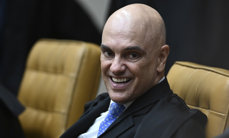 Alexandre de Moraes determina o bloqueio da rede social Rumble no Brasil