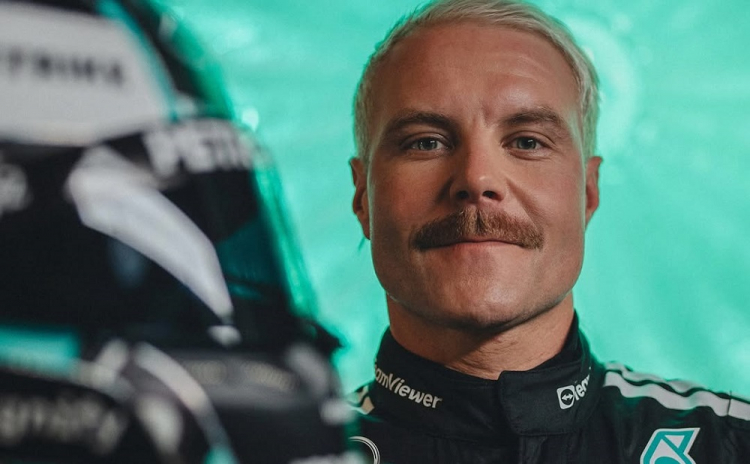 Valtteri Bottas diz que quer apoiar Kimi Antonelli em volta à Mercedes