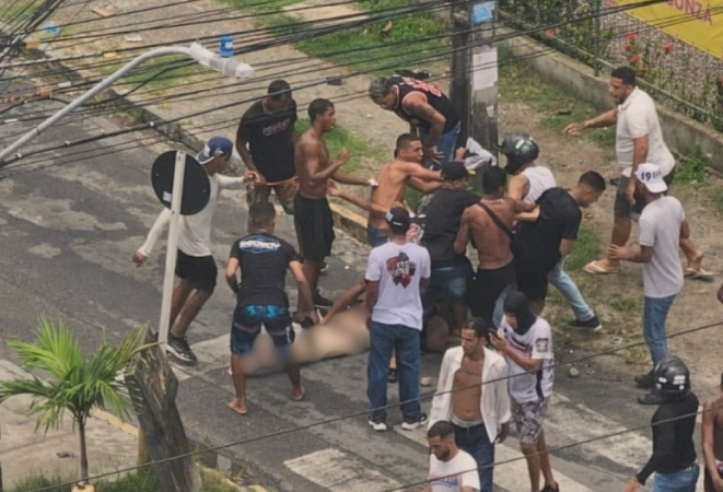 Torcedores do Santa Cruz agridem integrante de uma organizada do Sport