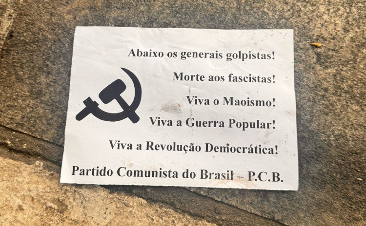 Panfletos em bomba caseira no terminal Pinheiros citavam partido comunista