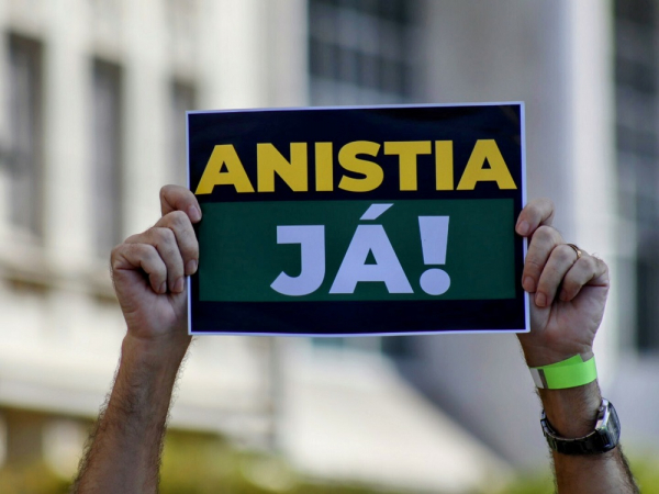 RIO, ATO POR ANISTIA