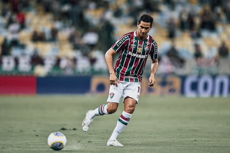 Paulo Henrique Ganso se recupera de cirurgia cardíaca e pode voltar aos treinos em breve